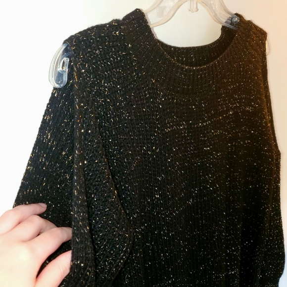 Boohoo | metallic knit cold shoulder sweater - Picture 4 of 7